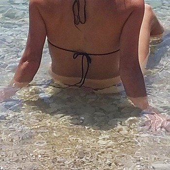 Nely, H.Brod, 35 let